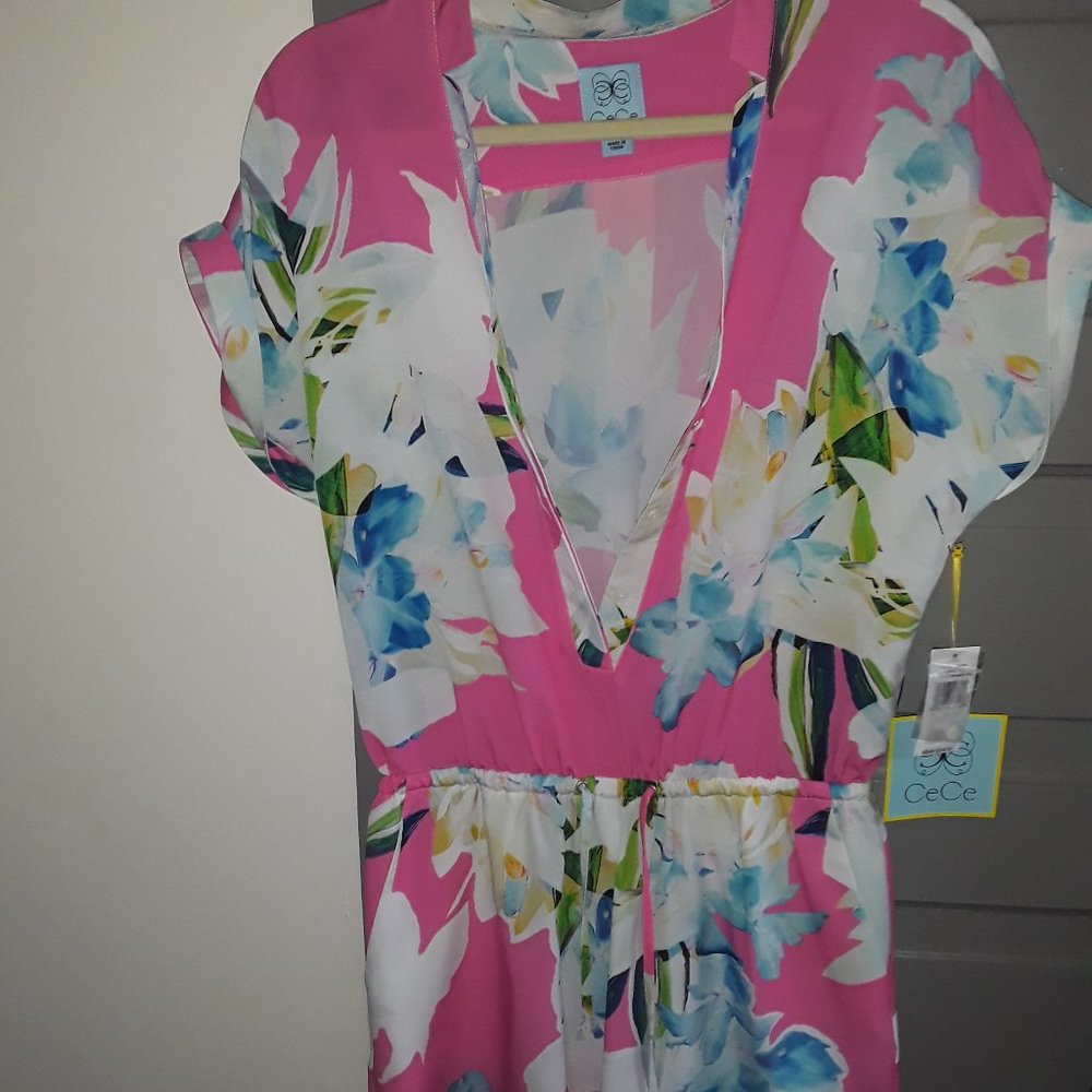 CeCe Romper Size 4 Perfect for a summer breeze